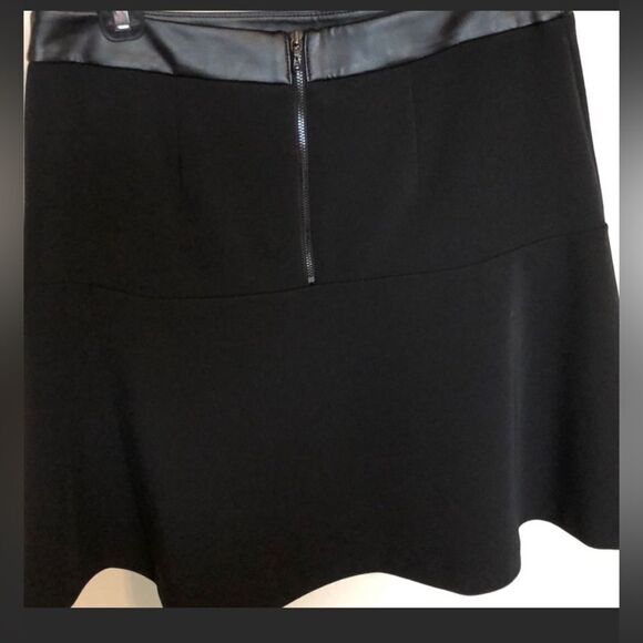 Ann Taylor Black Circle A Line Skirt with Leather Waistband - Picture 12 of 12